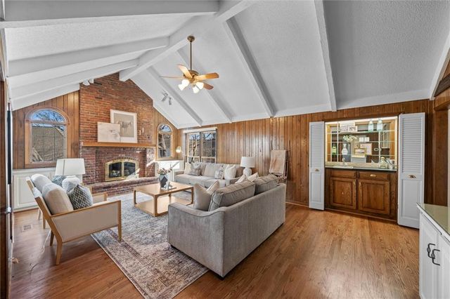 12908 W 84th Street, Lenexa, KS 66215