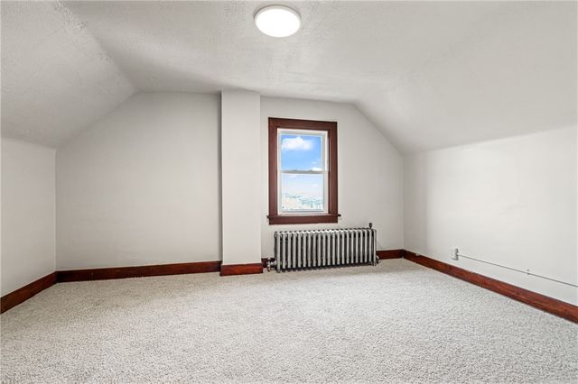 114 Augusta St, Mt Washington, PA 15211