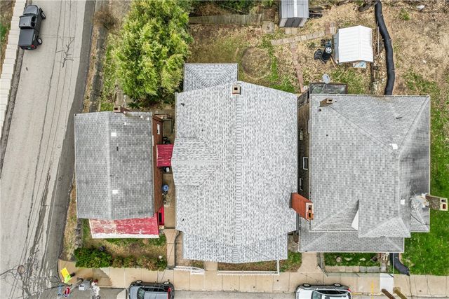 114 Augusta St, Mt Washington, PA 15211