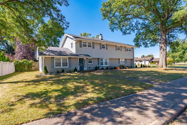 615 Trinity Drive, Evansville, IN 47714