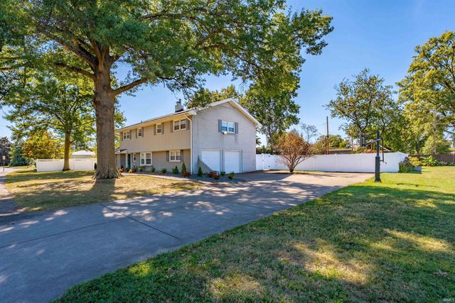 615 Trinity Drive, Evansville, IN 47714