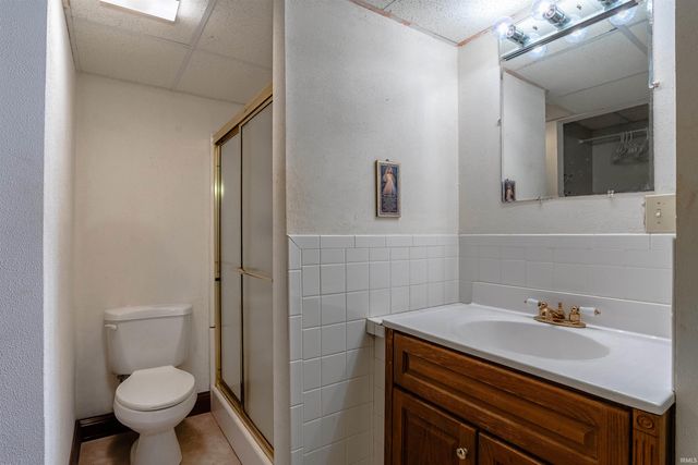 615 Trinity Drive, Evansville, IN 47714