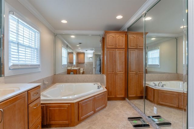 615 Trinity Drive, Evansville, IN 47714