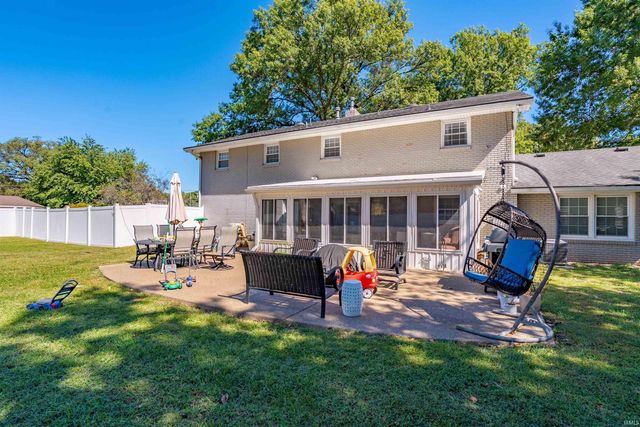 615 Trinity Drive, Evansville, IN 47714