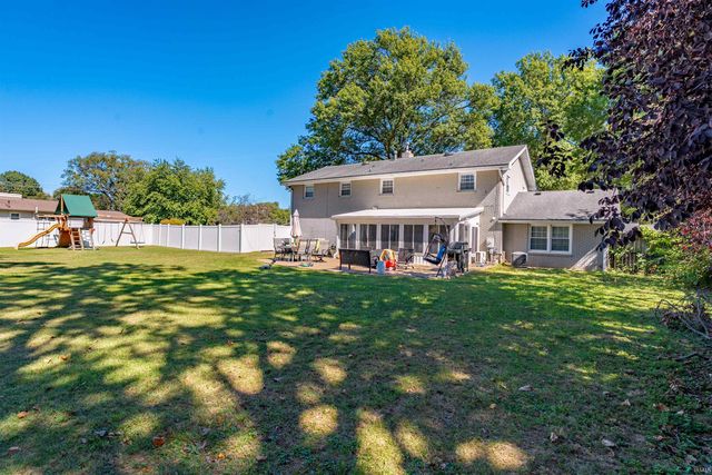 615 Trinity Drive, Evansville, IN 47714