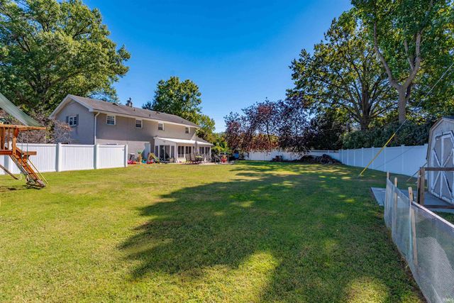 615 Trinity Drive, Evansville, IN 47714