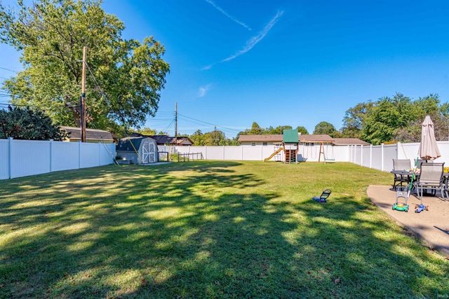 615 Trinity Drive, Evansville, IN 47714