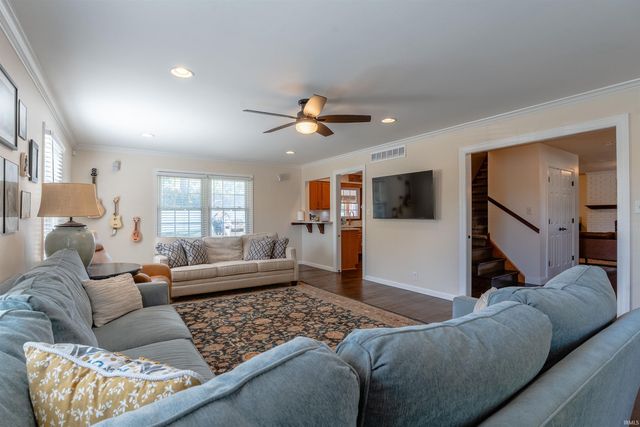 615 Trinity Drive, Evansville, IN 47714