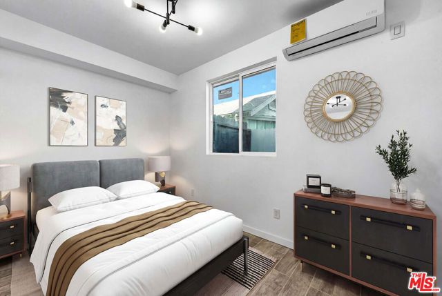 1036 Cherry Avenue, Long Beach, CA 90813