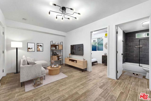 1036 Cherry Avenue, Long Beach, CA 90813