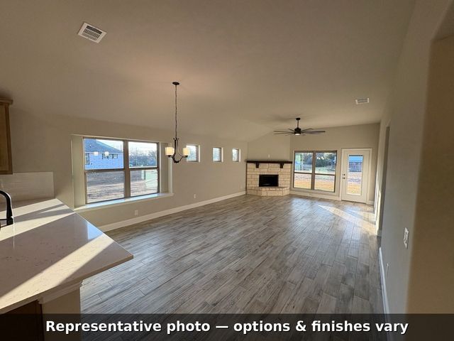 7015 Lilly Lane, Sanger, TX 76266