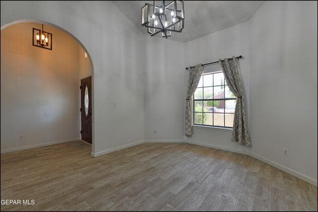 829 DULCE TIERRA Drive, El Paso, TX 79912