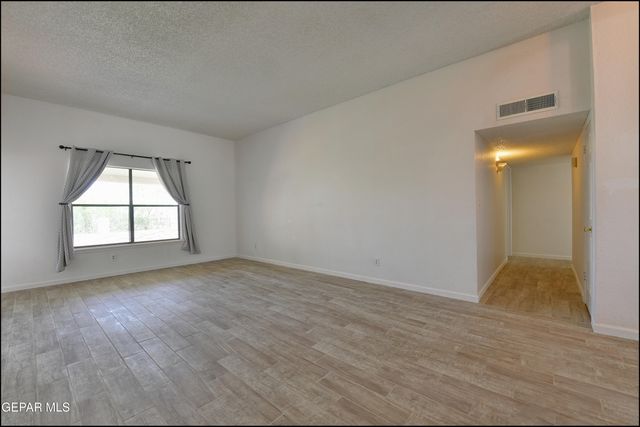 829 DULCE TIERRA Drive, El Paso, TX 79912