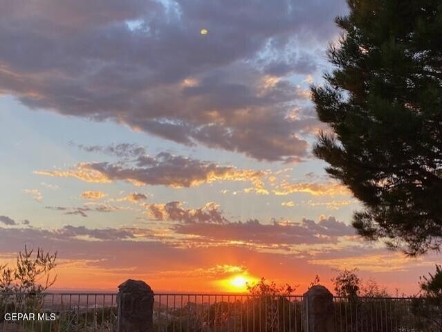 829 DULCE TIERRA Drive, El Paso, TX 79912