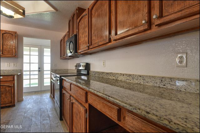 829 DULCE TIERRA Drive, El Paso, TX 79912