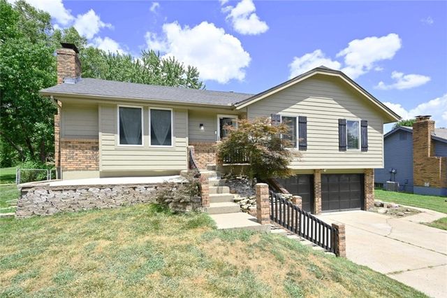7320 NW 78th Street, Kansas City, MO 64152