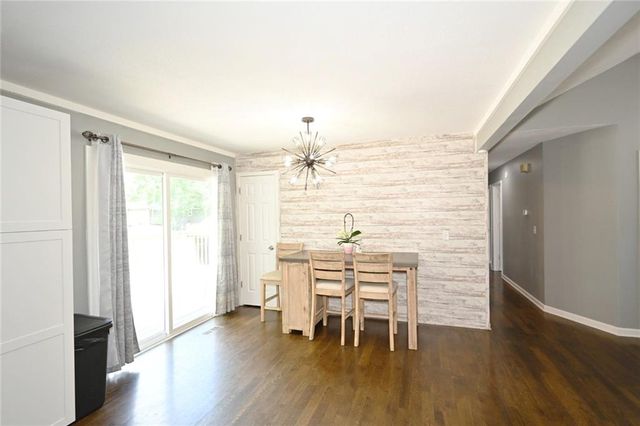 7320 NW 78th Street, Kansas City, MO 64152