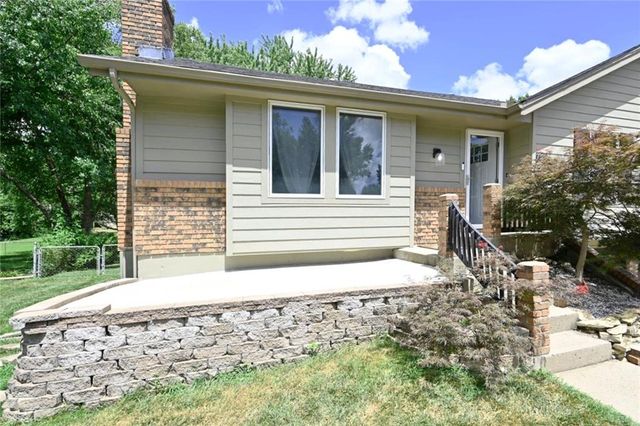 7320 NW 78th Street, Kansas City, MO 64152