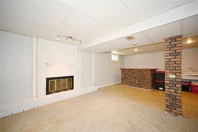 7320 NW 78th Street, Kansas City, MO 64152