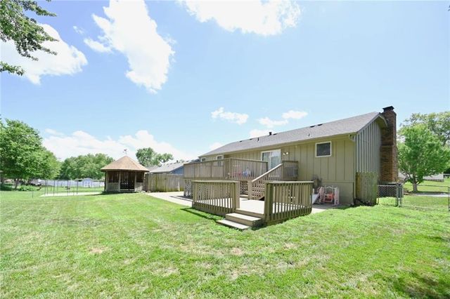7320 NW 78th Street, Kansas City, MO 64152