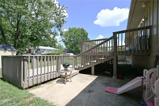 7320 NW 78th Street, Kansas City, MO 64152