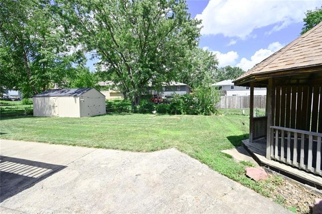 7320 NW 78th Street, Kansas City, MO 64152