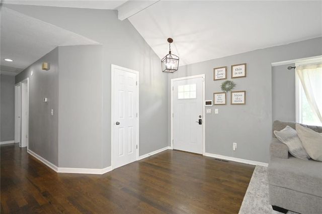 7320 NW 78th Street, Kansas City, MO 64152