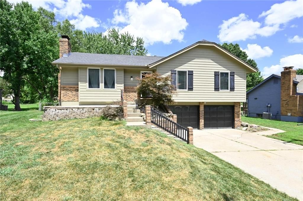 7320 NW 78th Street, Kansas City, MO 64152