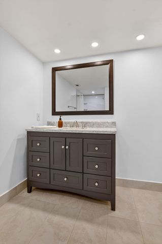 5530 Coach House Circle A, Boca Raton, FL 33486