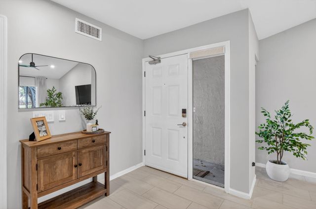 5530 Coach House Circle A, Boca Raton, FL 33486