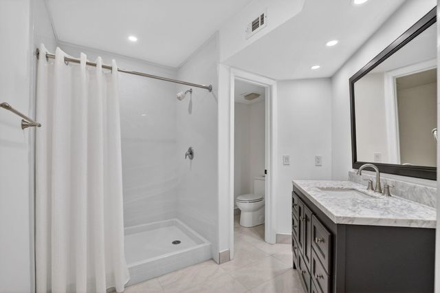 5530 Coach House Circle A, Boca Raton, FL 33486