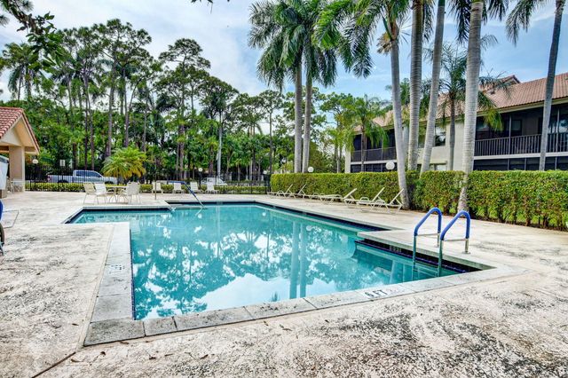 5530 Coach House Circle A, Boca Raton, FL 33486