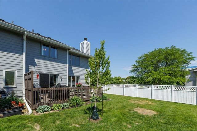 4497 88th Street 1, Urbandale, IA 50322
