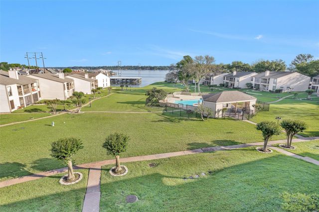 306D Lakeview Terrace Terrace 306D, Montgomery, TX 77356