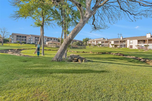 306D Lakeview Terrace Terrace 306D, Montgomery, TX 77356