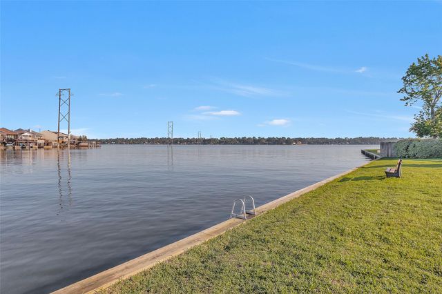 306D Lakeview Terrace Terrace 306D, Montgomery, TX 77356