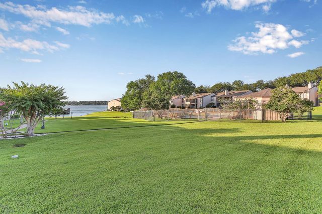 306D Lakeview Terrace Terrace 306D, Montgomery, TX 77356