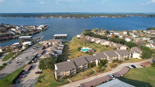 306D Lakeview Terrace Terrace 306D, Montgomery, TX 77356