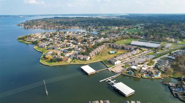 306D Lakeview Terrace Terrace 306D, Montgomery, TX 77356
