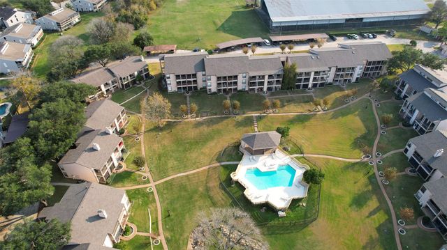 306D Lakeview Terrace Terrace 306D, Montgomery, TX 77356