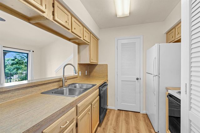 306D Lakeview Terrace Terrace 306D, Montgomery, TX 77356