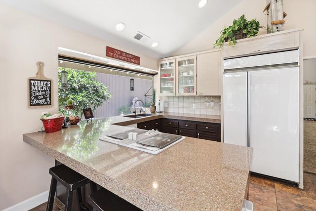 1911 Discovery Village Ln, Gold River, CA 95670