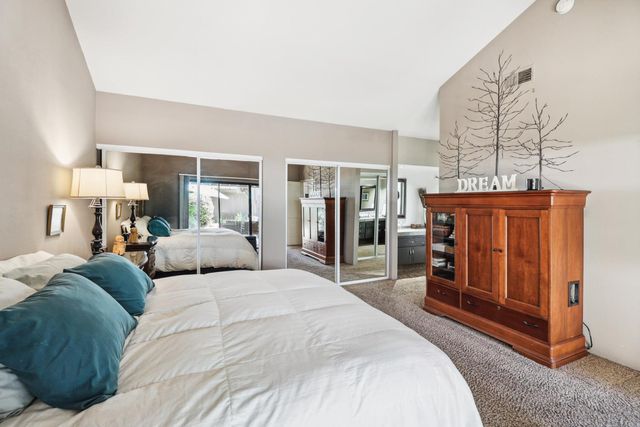 1911 Discovery Village Ln, Gold River, CA 95670