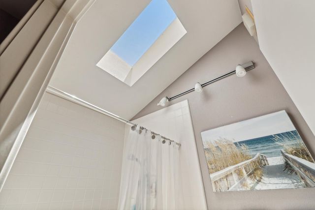 1911 Discovery Village Ln, Gold River, CA 95670