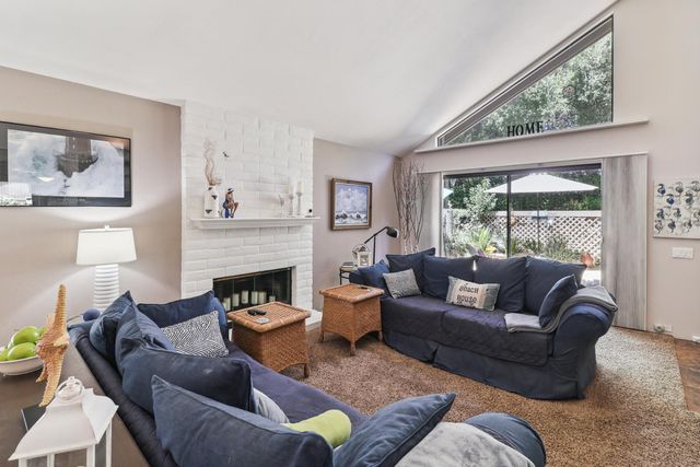 1911 Discovery Village Ln, Gold River, CA 95670