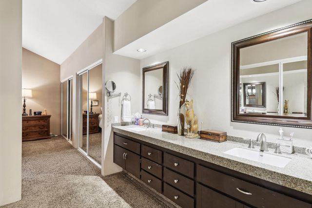 1911 Discovery Village Ln, Gold River, CA 95670