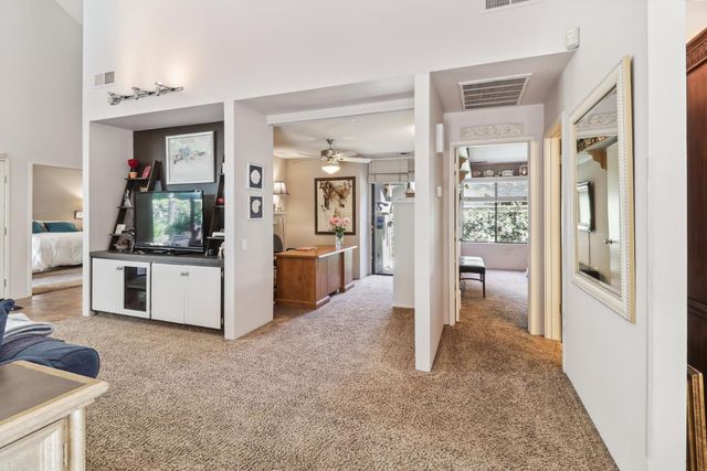 1911 Discovery Village Ln, Gold River, CA 95670