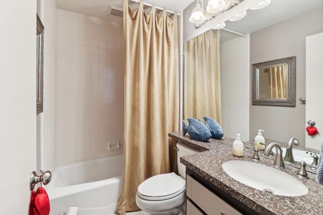 1911 Discovery Village Ln, Gold River, CA 95670