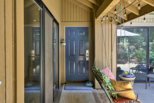 1911 Discovery Village Ln, Gold River, CA 95670