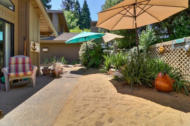 1911 Discovery Village Ln, Gold River, CA 95670